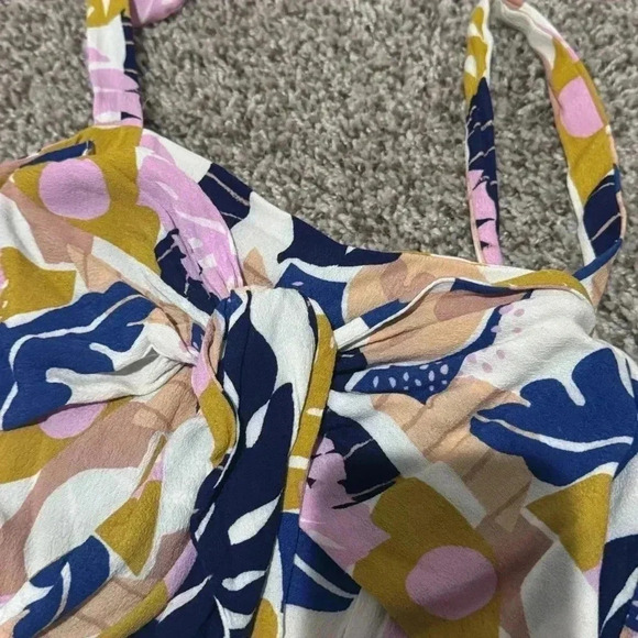 Floral Jumpsuit - Picture 4 of 5